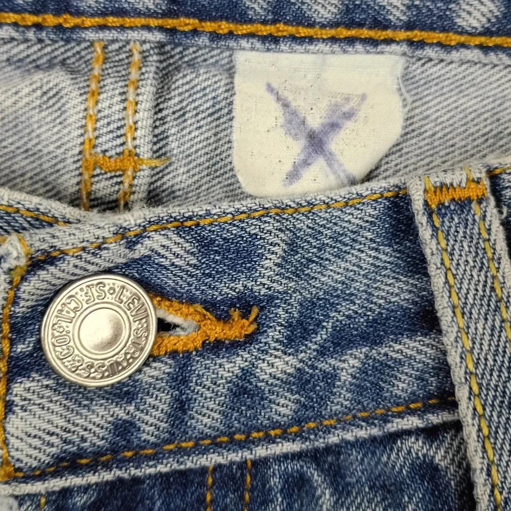 Levi's 501 Original Fit Jeans Men 32x30 Light Wash Denim Vintage Straight Leg
